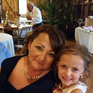 Meet your Posher, Debra